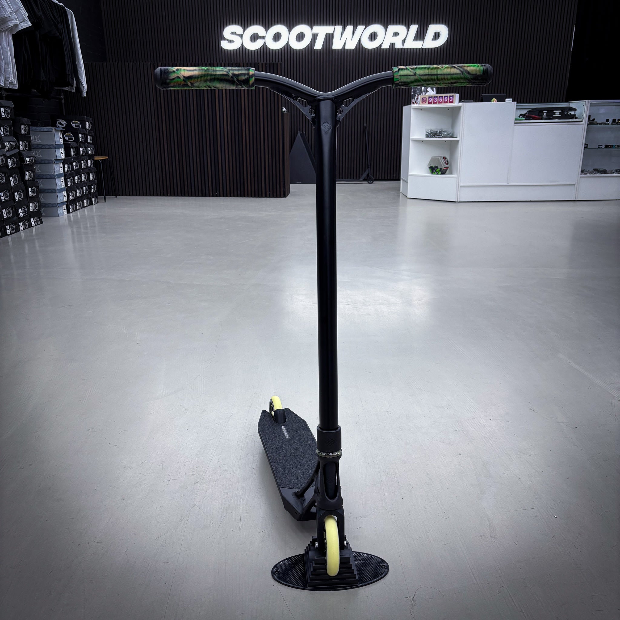 Striker Ethic Camo Custom Build - Black-ScootWorld.dk