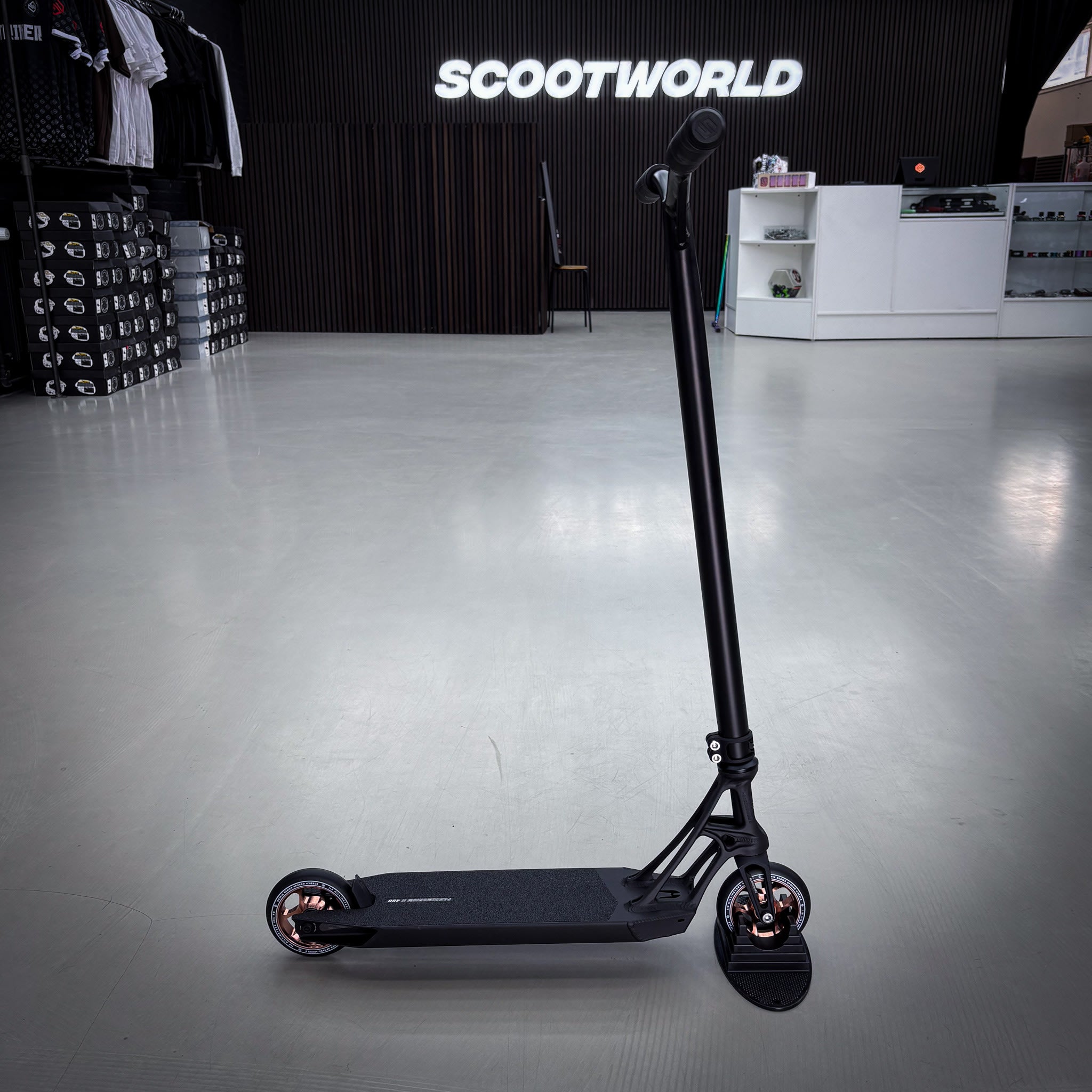 Striker Pande Black Custom Build - Black-ScootWorld.dk