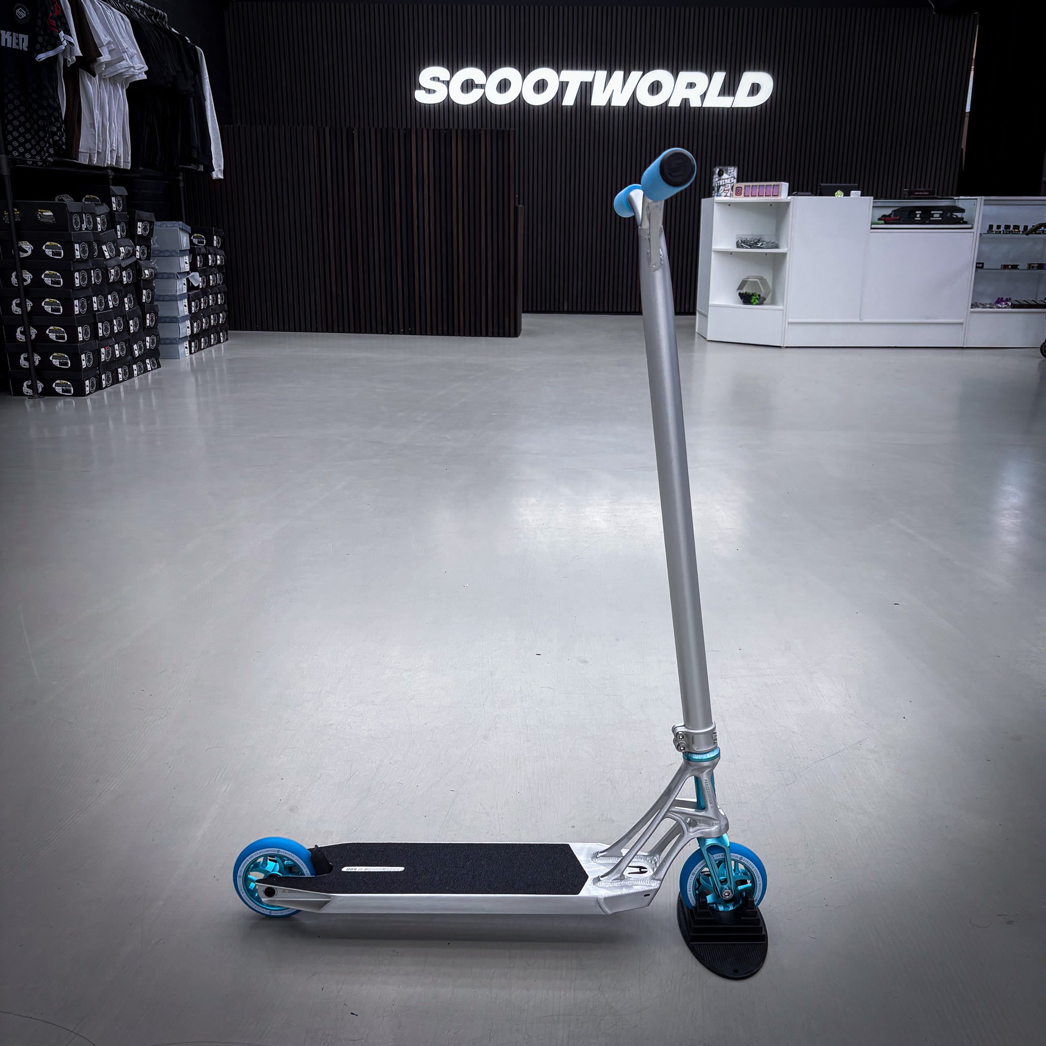 Striker Ethic 500mm Silver Teal Custom Build - Silver/Teal-ScootWorld.dk