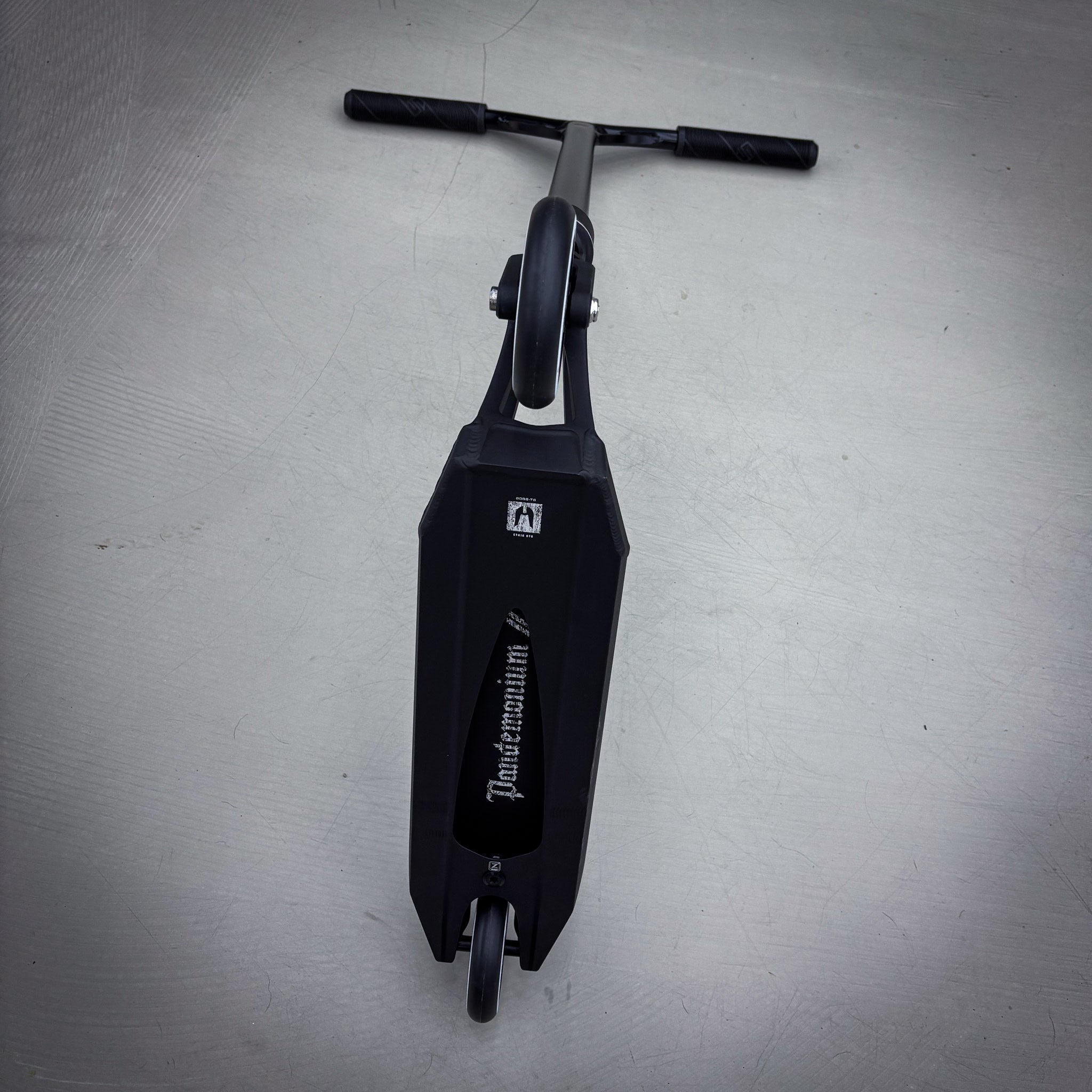 Striker Ethic Black Custom Build - Black-ScootWorld.dk