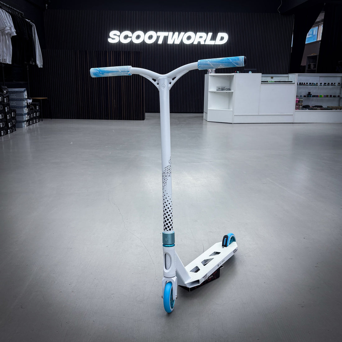 Striker Lux V2 White/Teal Custom Løbehjul - White/Teal-ScootWorld.dk